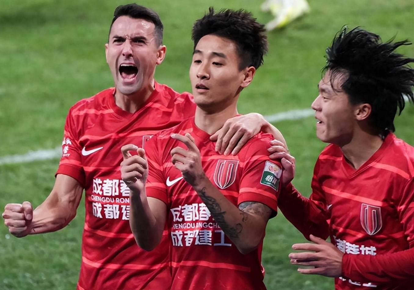 开云官方APP下载-成都蓉城强势反弹备战亚冠布鲁克林篮网围绕NBA季后赛绝杀压哨，现场解说直呼：德布劳内在热火比赛中出色防守的简单介绍